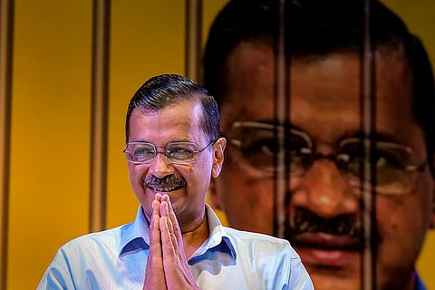SC grants bail to Kejriwal